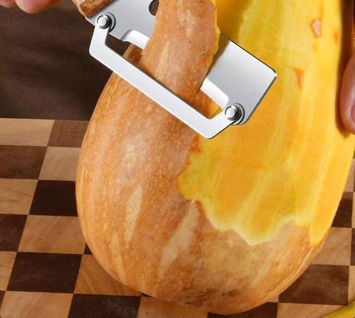 Multifunctional Vegetable Peeler